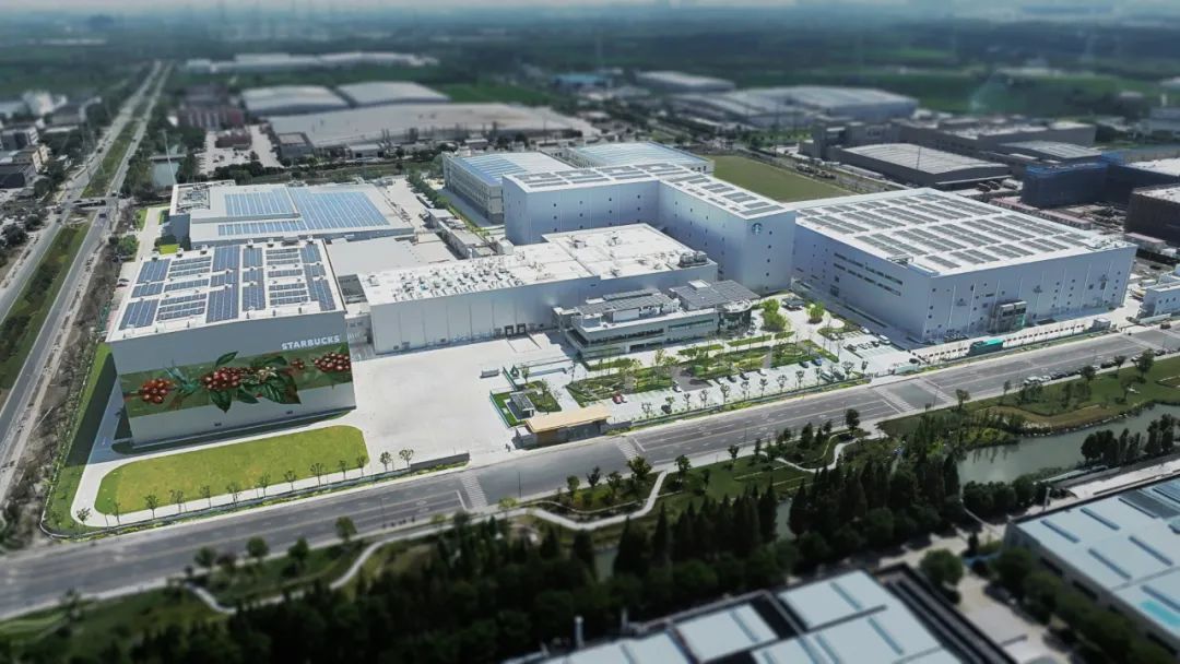 星巴克在中国市场连续扔下“王牌”