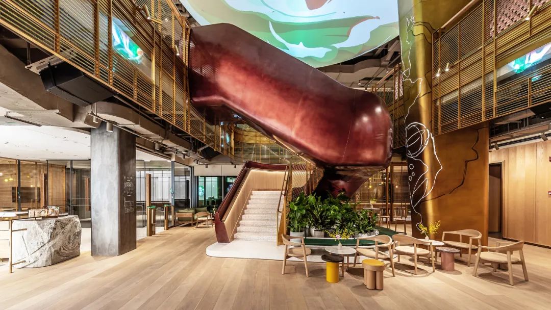 星巴克在中国市场连续扔下“王牌”