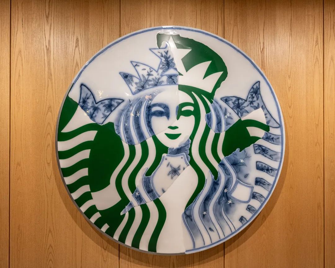 星巴克在中国市场连续扔下“王牌”