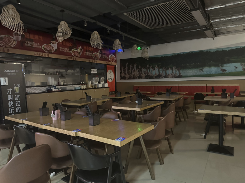 遭遇“史上最淡9月”,国庆后餐饮业或爆发新一轮倒闭潮?