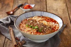 大品类、小品牌？面临发展机遇的米线赛道待“