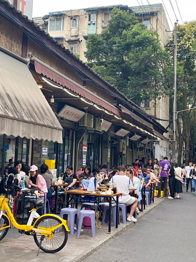 涨价也不被骂!跟着蜜雪冰城学做下沉生意